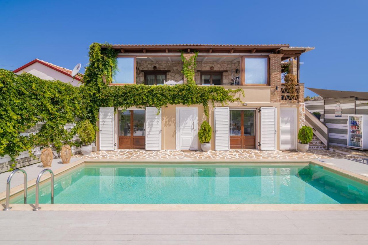 Villa Tramonto With Private Heated Pool, By Zantewize Volimes Luaran gambar